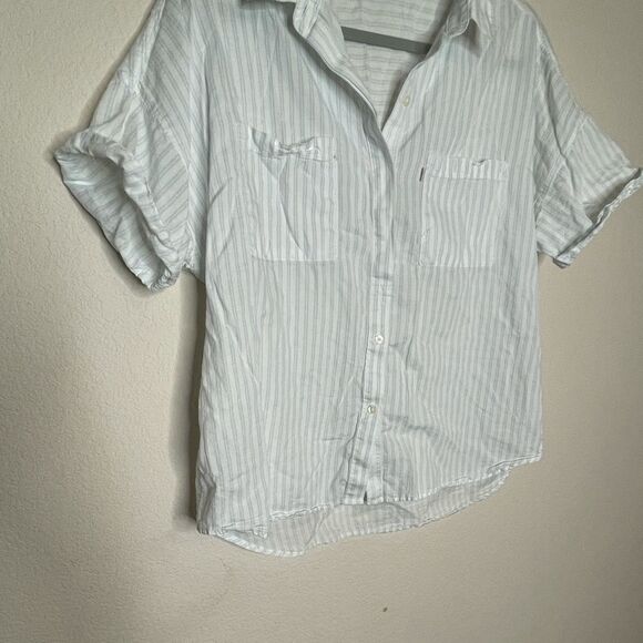 ‎Levi’s button up shirt - Picture 2 of 5